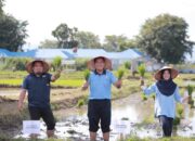 Pj Bupati Aceh Besar-Danlanud SIM Tanam Padi Serentak