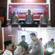 Kapolda Aceh Irjen Pol Achmad Kartiko dalam lawatannya ke Polres Nagan Raya, Selasa (21/11).(Waspada/Muji Burrahman)