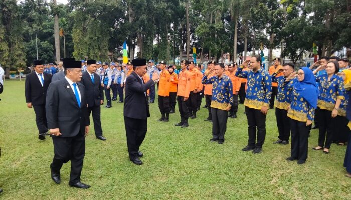 Bupati Madina Serahkan 2 Traktor, Petani Diharap Makin Kompak