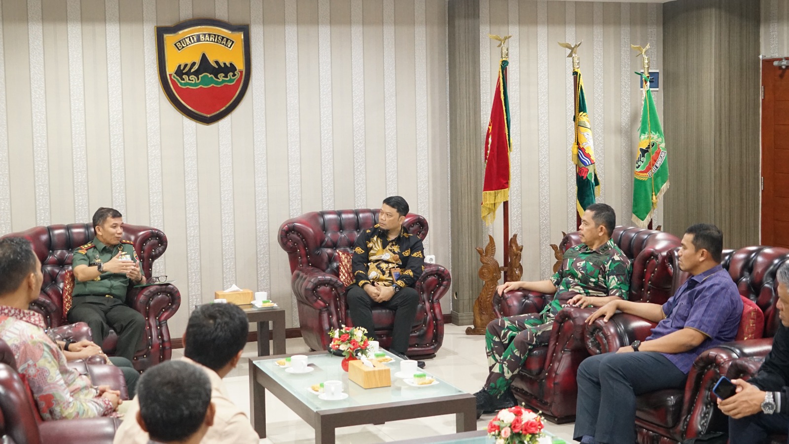 Memperkuat sinergi dan koordinasi dengan berbagai stakeholder, Pertamina Patra Niaga Regional Sumbagut terus menjalin silaturahmi dan audiensi rutin dengan Komando Daerah Militer (Kodam) I/Bukit Barisan, baru-baru ini.