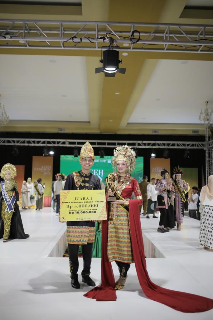 Aceh Besar Juara 1 Aceh Fashion Festival PKA 8