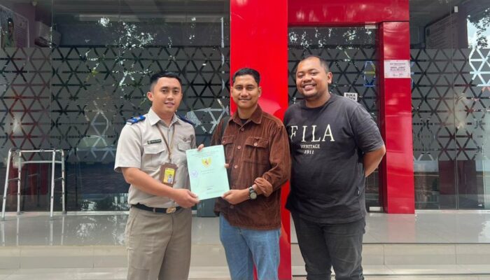 Kantah Langkat Serahkan 2 SHGB Tapak Tower Milik PLN