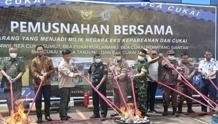 Bea Cukai Sumut Musnahkan Berbagai Jenis Barang Ilegal