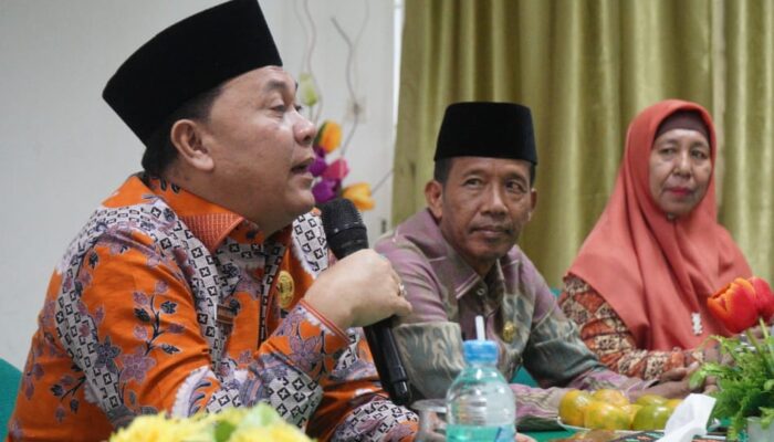 Kakanwil Kemenag Sumut Motivasi Guru Di MTsN 1 Medan