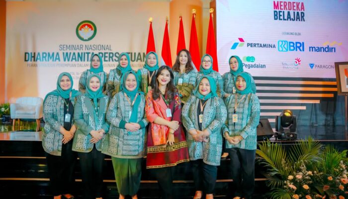 Ny Kahiyang Ayu Ikuti Seminar Nasional DWP Peran Strategis Perempuan dalam Pembangunan Berkelanjutan