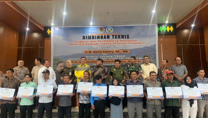 Pj Bupati Agara Buka Bimtek Kelompok Tani