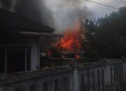 Satu Rumah Warga Ludes Terbakar