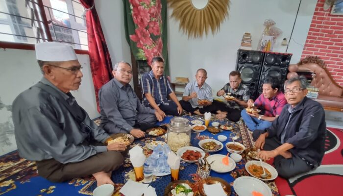 Ketua Puskud Aceh Takziah Ke Rumah Duka Wartawan Waspada Sabang