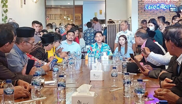 Gibran Berjanji Teruskan Kerja Jokowi di Kawasan Danau Toba