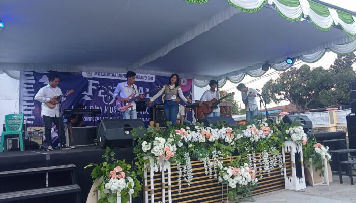 Disbudpar Kabupaten Toba Gelar Festival Lagu dan Musik Akustik