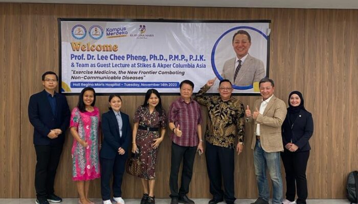 Mahasiswa Stikes Dan Akper Columbia Asia Go International