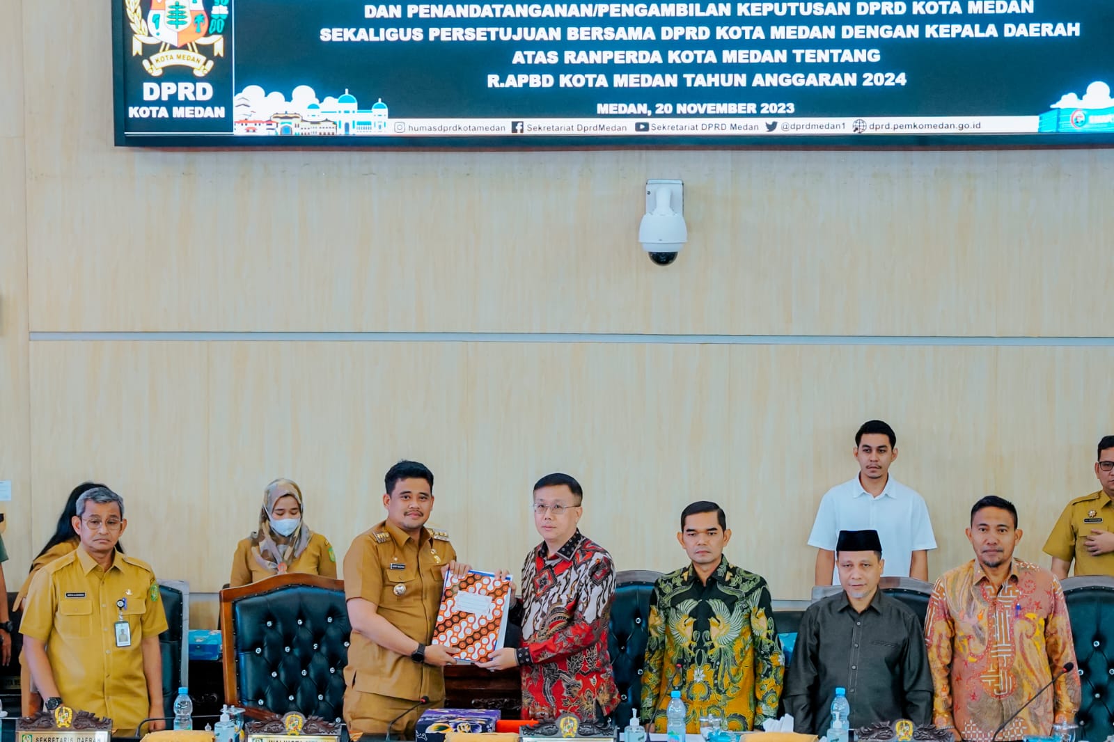 DPRD Setujui APBD TA 2024 Rp.8,02 Triliun, Bobby Nasution: APBD Rakyat Berbasis Kesejahteraan