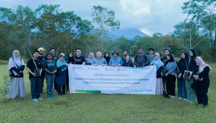Fakultas Kehutanan USU-Fakultas Teknik USU Dan PUI Bambu Gelar  Pengabdian Masyarakat Internasional Pemanfaatan Vegetasi Bambu