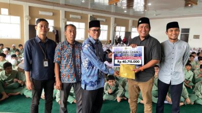 SMP Harapan 1 Medan Salurkan Rp40 Juta Donasi Untuk Palestina ke DD Waspada