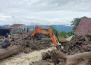 PDI-P Bantu Korban Banjir Bandang Agara