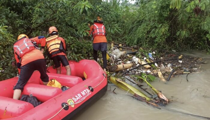 Siswi SD Jatuh Ke Sungai Ditemukan Tewas Di Batangkuis