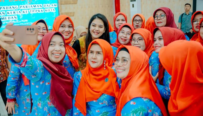 Ny Kahiyang Ayu Terima Kunjungan Rombongan TP PKK Kabupaten Padang Pariaman