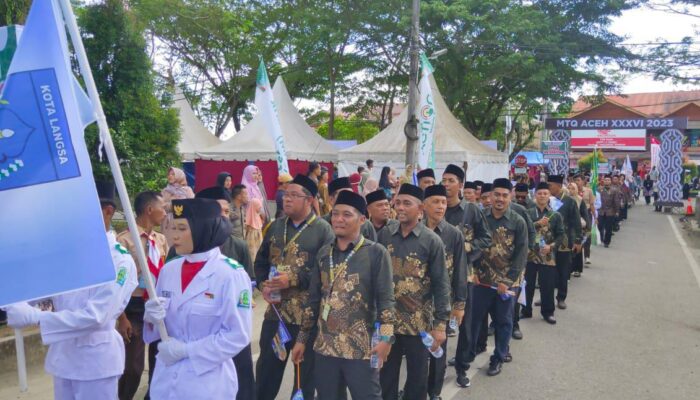 Kafilah Langsa Ikut Meriahkan Pawai Ta’aruf MTQ XXXVI Aceh