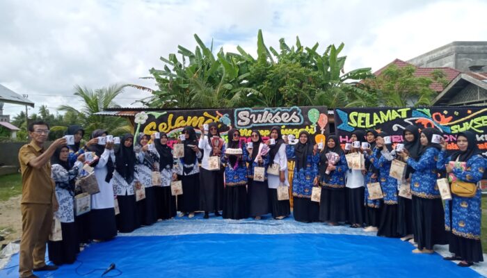 HGN Di Sekolah Darurat Berlangsung Khitmad Dan Meriah