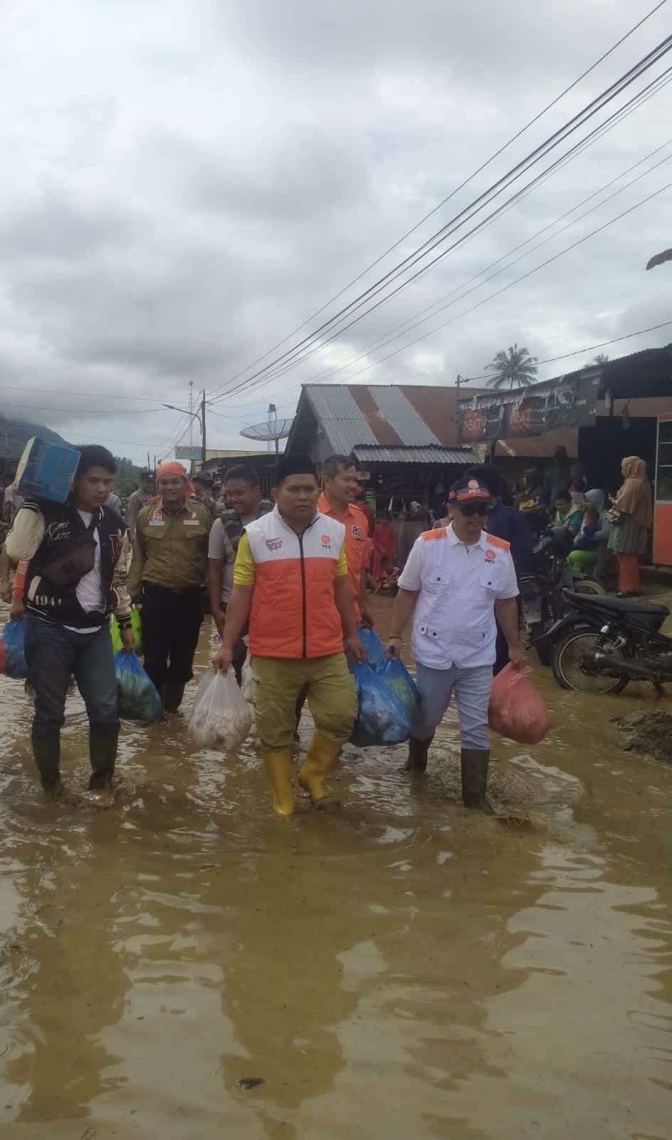 Dokter Putra Bantu Korban Banjir Agara