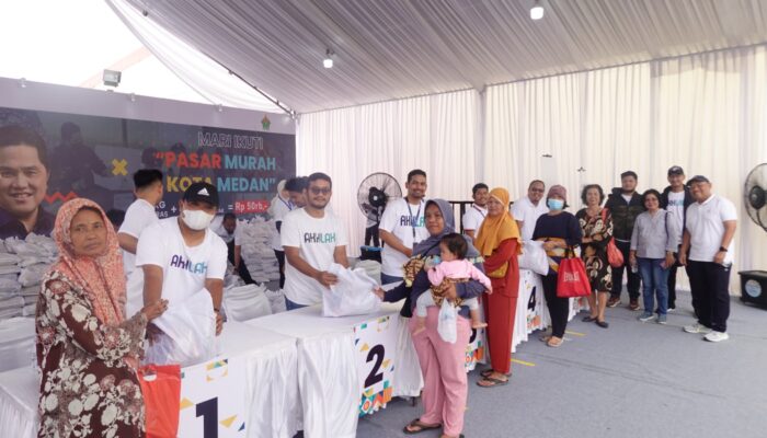 Warga Serbu Pasar Murah BUMN