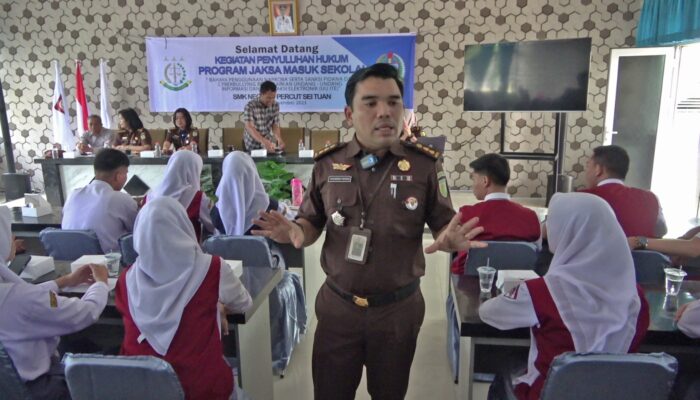 Kejati Sumut Sambangi SMKN 1 Percut Seituan