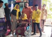 Salim Fakhry Beri Kursi Roda Ke Warga Lumpuh Di Agara