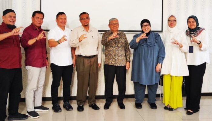 Rektor UISU Sepakat Kerjasama dengan Komisi Informasi Sumut