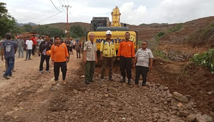 Jalan Amblas Tapsel-Madina Ditimbun, Jalur Batangtoru Aman Dilintasi