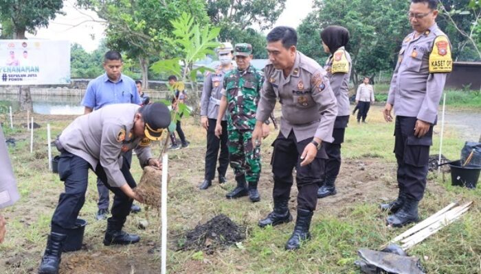 Polres Binjai Tanam Sejuta Pohon