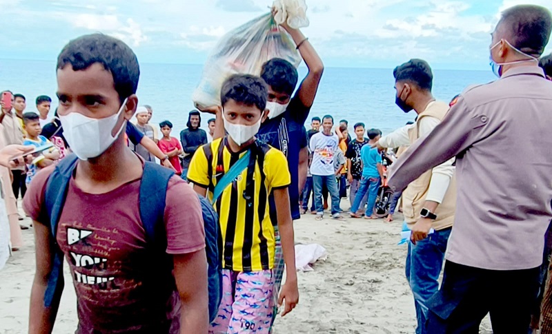 Perangai Warga Rohingya Bikin Warga Pidie Marah Perangai Warga Rohingya Bikin Warga Pidie Marah