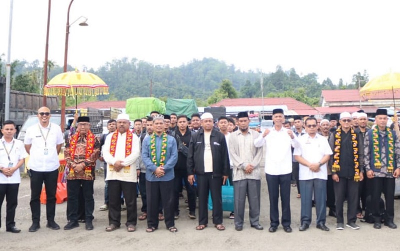 Kafilah MTQ Aceh Besar Tiba Di Simeulue Kafilah MTQ Aceh Besar Tiba Di Simeulue