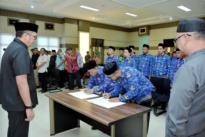 Pj Wali Kota Lantik 24 Pejabat Di Lingkup Pemko Sabang