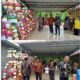Menara Buah atau Hidangan Buah, mewarnai peringatan Maulidurrasul, di Desa Mesjid, Kecamatan Tangan-Tangan, Abdya. Foto direkam Kamis (23/11) lalu.Waspada/Syafrizal