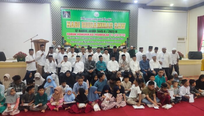 FK.P70 Peringati Maulid, Santuni Anak Yatim Dan Donasi Palestina