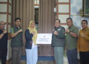 BNPB Pusat Serahkan Bantuan Banjir Ke Pemkab Nagan Raya 