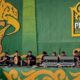 Group musik Destanada saat penampilan musik bertajuk Kapur Barus, pada perlombaan musik garapan di ajang PKA 8, Senin (6/11) malam. WASPADA/Ariefh