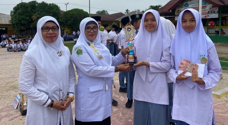 MAN 1 Padangsidimpuan Juara 1 Futsal ISORI CUP VI 2023 MAN 1 Padangsidimpuan Juara 1 Futsal ISORI CUP VI 2023