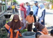 Puluhan Ribu Siswa Di Aceh Besar Ikuti Aksi 1 Jam Pungut Sampah