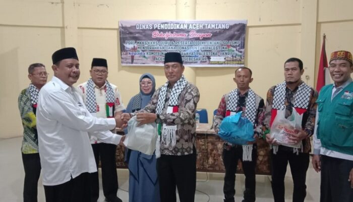 Disdikbud Aceh Tamiang Serahkan Donasi Untuk Palestina Rp165 Juta
