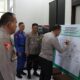 Kapolres Simeulue menandatangani komitmen bersama, Kamis (9/10). Waspada/Ist.