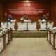 Sekda Aceh, Bustami Hamzah, wakili Pj Gubernur Aceh, bersama Wakil Ketua I DPRA Dalimi dan para Penjabat Bupati/Walikota se-Aceh, saat mengikuti Rakor Pemberantasan Korupsi Terintegrasi Kepala Daerah se-Aceh tahun 2023 yang dipimpin Ketua KPK Firli Bahuri di Gedung Serbaguna Kantor Gubernur Aceh, Banda Aceh, Kamis, (9/10) malam. (Waspada/Zafrullah)