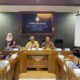 Direktur Umum T Hidayatuddin didampingi Direktur Utama Perumda Air Minum Tirta Pase, Imran, ST. Waspada/Ist
