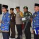 Pj Wali Kota Langsa, Syaridin, saat memimpin upacara peringatan HKN ke-59 di Halaman Belakang Pendopo, Selasa (21/11). Waspada/Rapian