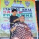 Sekda HM Suib sedang di di pangkas di acara Save Palestina di Alun-alun Kota Aek Kanopan, Senin (20/11). Waspada/ist