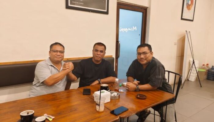 Diskusi Serius Tapi Santai Bahas Obsesi Di Tahun Politik