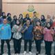 Ketua dan Sekretaris PWI Sergai Edi Saputra dan Darmawan, Pengurus PWI bersama staf Kejari Sergai usai pelatihan jurnalistik tehnik membuat berita 5W1H di aula Adhyaksa Kejari setempat di Sei Rampah, Jumat (24/11) Waspada/Ist