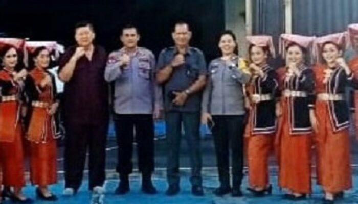 Polres P.Siantar Berangkatkan Tim Tari Tortor Somba Ke Istana Maimun