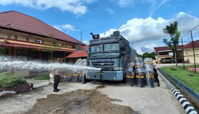 Personel Polres Tapteng Latihan Dalmas Amankan Pemilu 2024