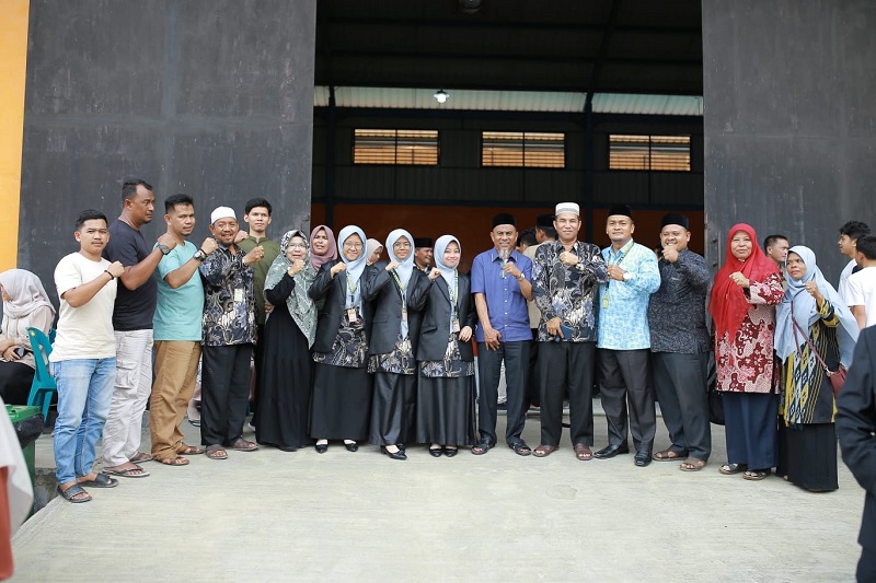 Para peserta Fahmil Qur'an putra-putri masuk Babak final dalam MTQ XXXVI di Simeulue, Kamis (30/11).(Waspada/Ist)